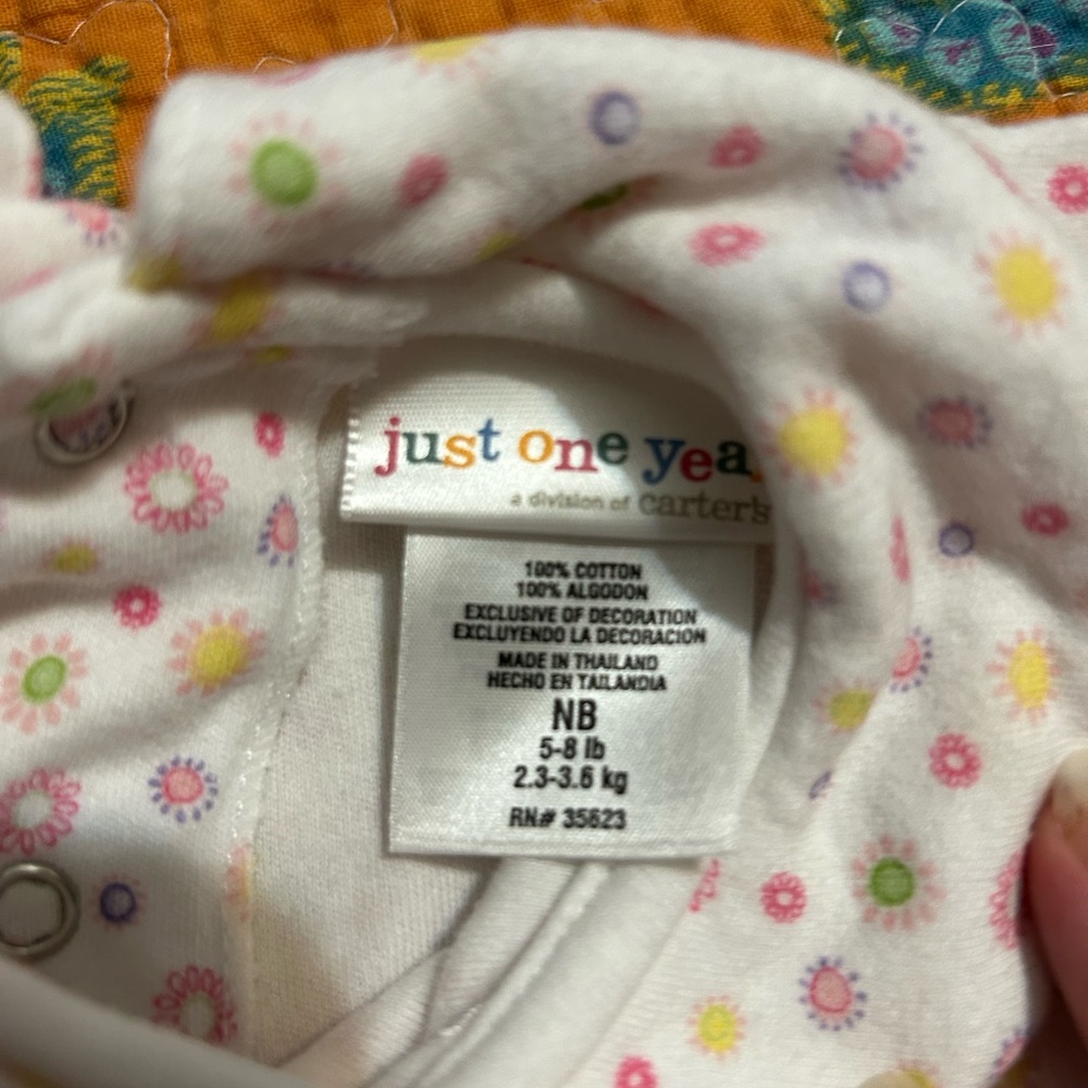 Vintage Carter’s White Floral Peter Pan Onesie Size Newborn 100% Cotton - Picture 5 of 5